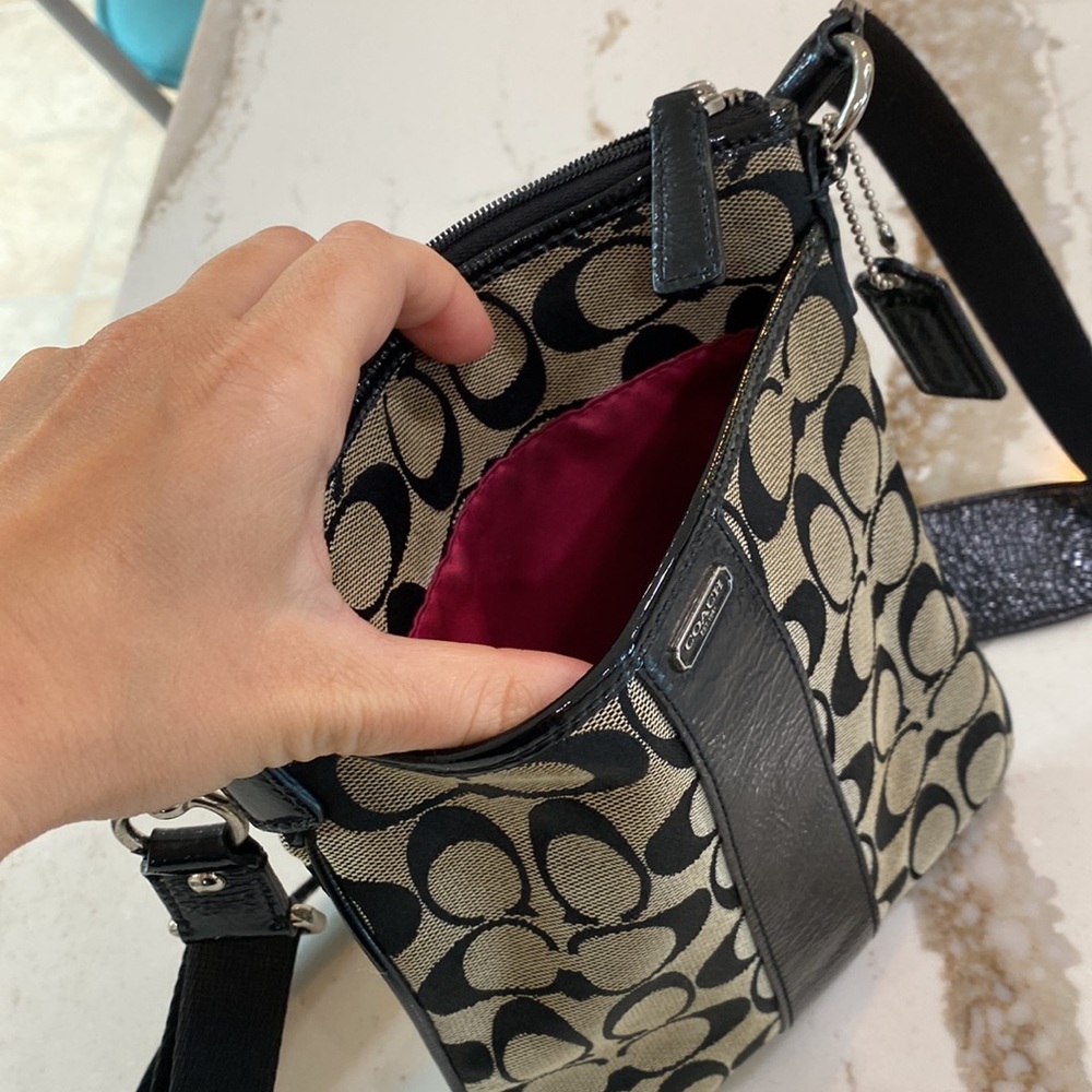 Coach crossbody - Picture 3 of 8